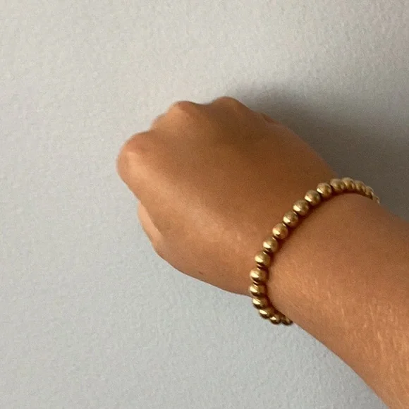 Elegant Gold bracelet ✨⭐️🌟 - Picture 1 of 3